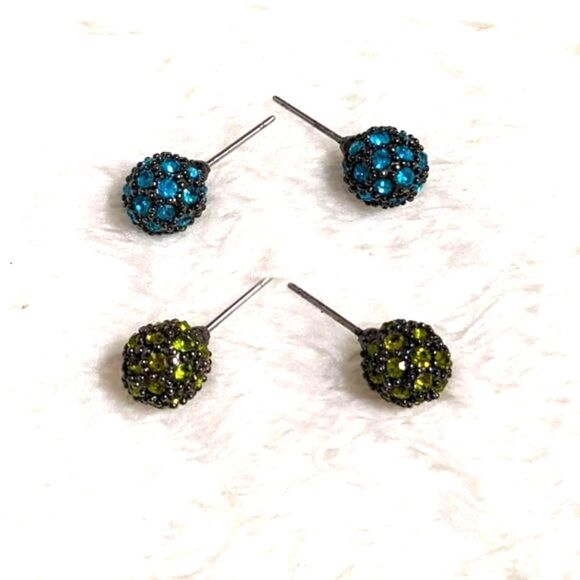 Vintage Sparkly Rhinestone Stud Earrings (2) Pair Green and Teal - Picture 4 of 6